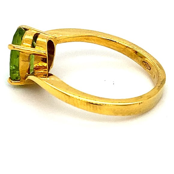Peridot 2.55ct Solid 18K Yellow Gold Ring - Picture 5 of 6